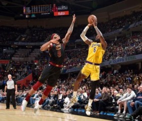 足球直播-湖人最近3战2胜，比成绩更值得高兴的是全队心态