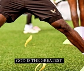 体检未过博尼法斯两度ACL重伤&amp;伤缺超500天 膝盖留下明显伤痕