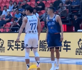 山东捡到宝了！陈林坚山东首秀三分+突破齐爆，外线终于有期待了