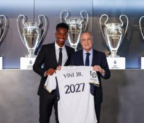 【观察】顶薪续约！皇马把维尼修斯捧做头牌合适吗？